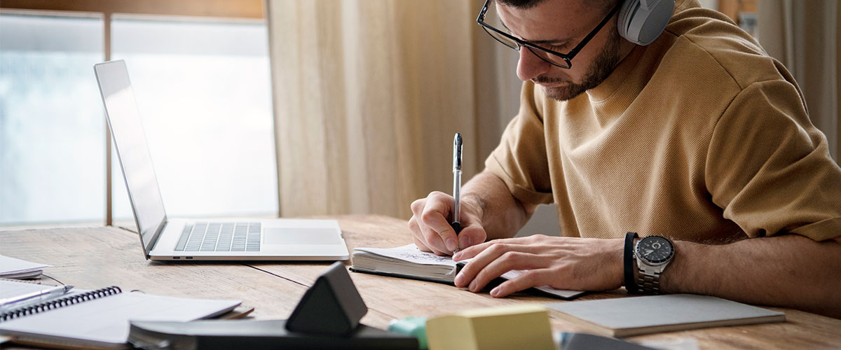 Optimización del estudio y autocuidado: clave para una vida universitaria saludable