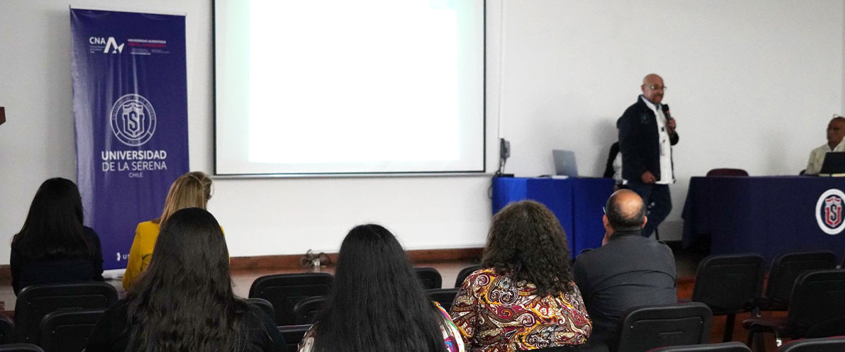 Investigadores internacionales abordaron los desafíos de la Educación Superior en la USerena