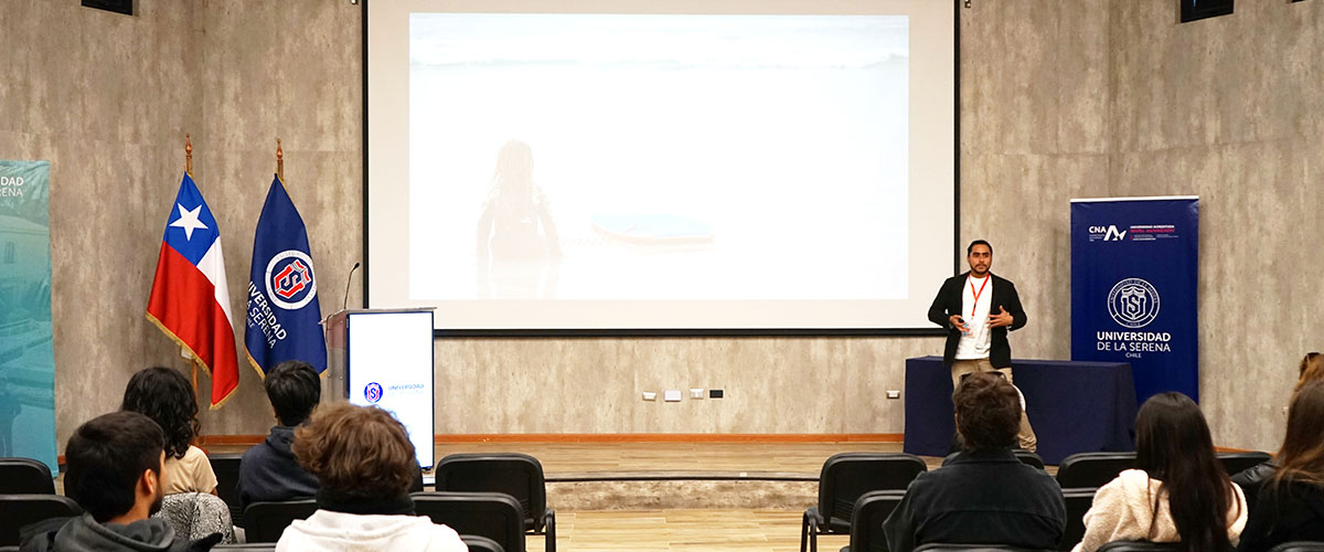 Alumni USerena realizó charla sobre el blue mind en Coquimbo