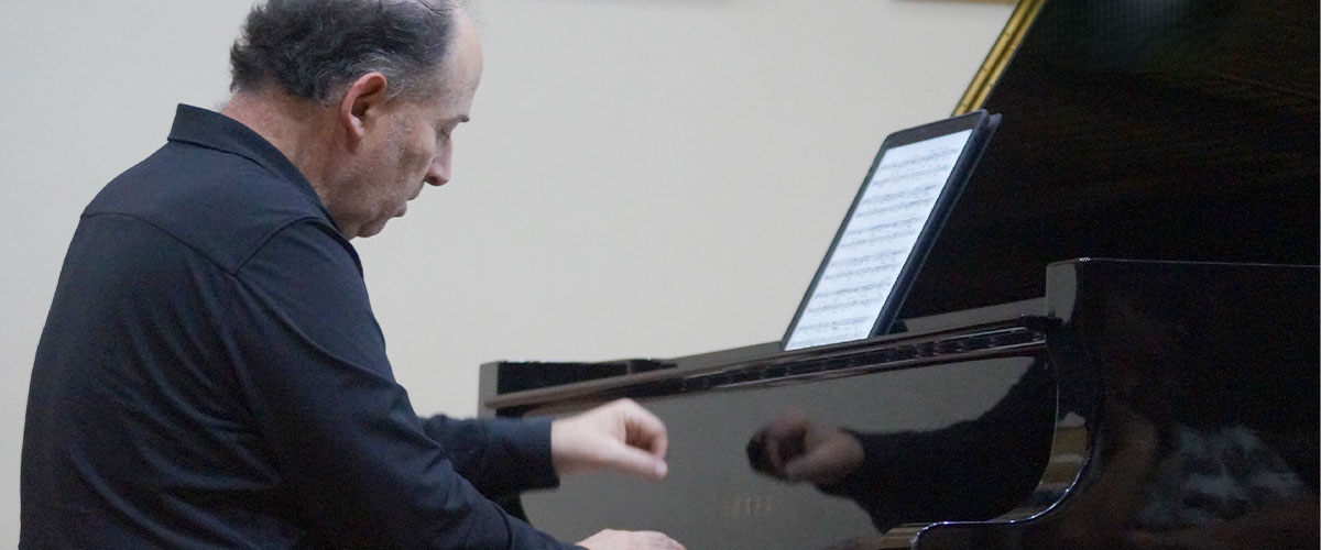 Abiertas convocatorias 2026 para fondos de creación literaria y extensión artística