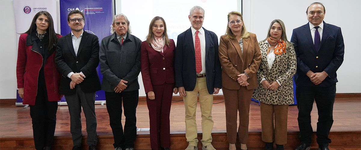 Facultad de Humanidades conmemora 45 años con ceremonia, reconocimientos y conferencia internacional