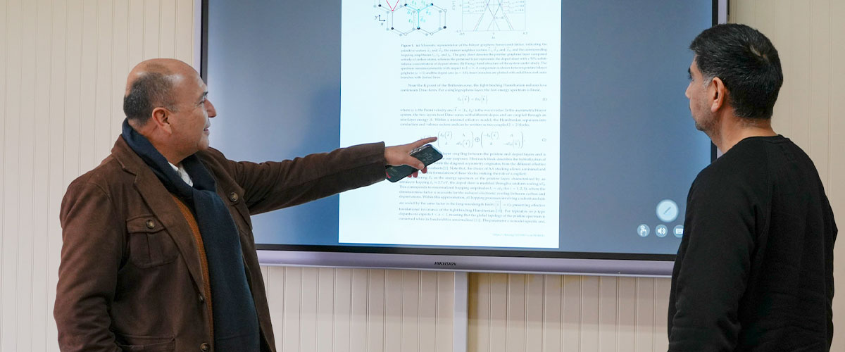 Investigadores proponen modelo que abre nuevas posibilidades para el desarrollo de dispositivos basados en grafeno