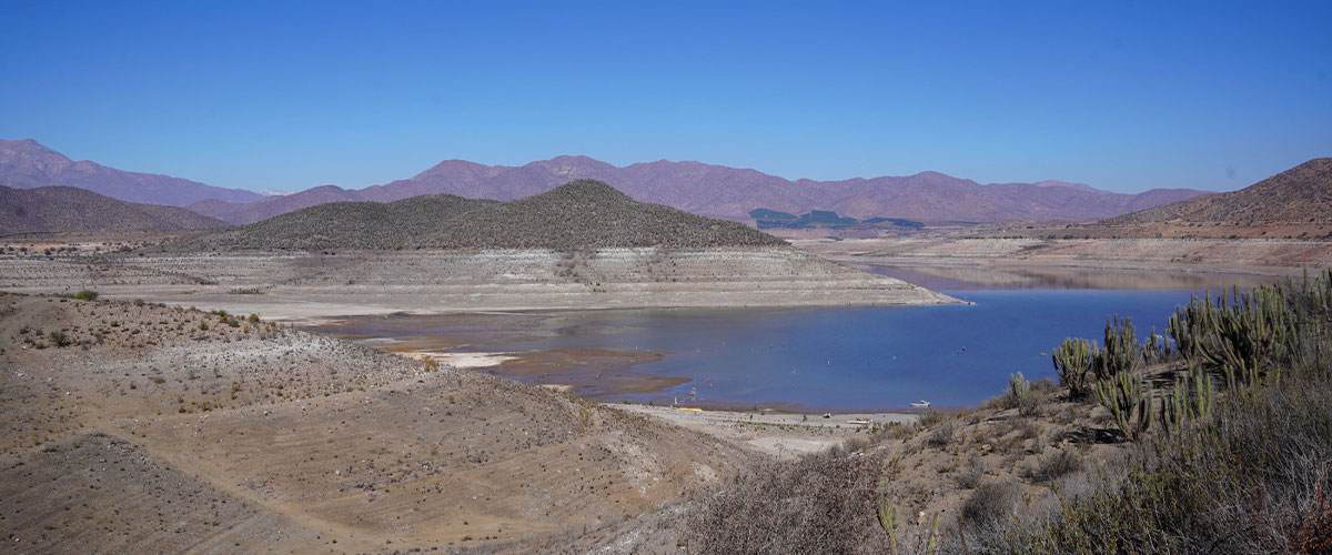 Expertos advierten sobre los efectos sociales y económicos de la crisis hídrica en el Limarí