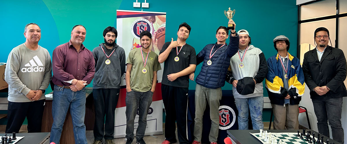 Estudiantes ULS obtienen primer lugar en torneo de ajedrez interuniversitario