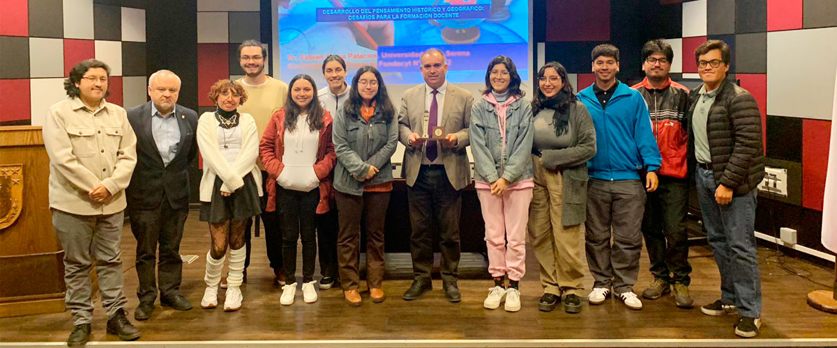 Decano FACSEJ es invitado a exponer conferencia en Universidad de Concepción