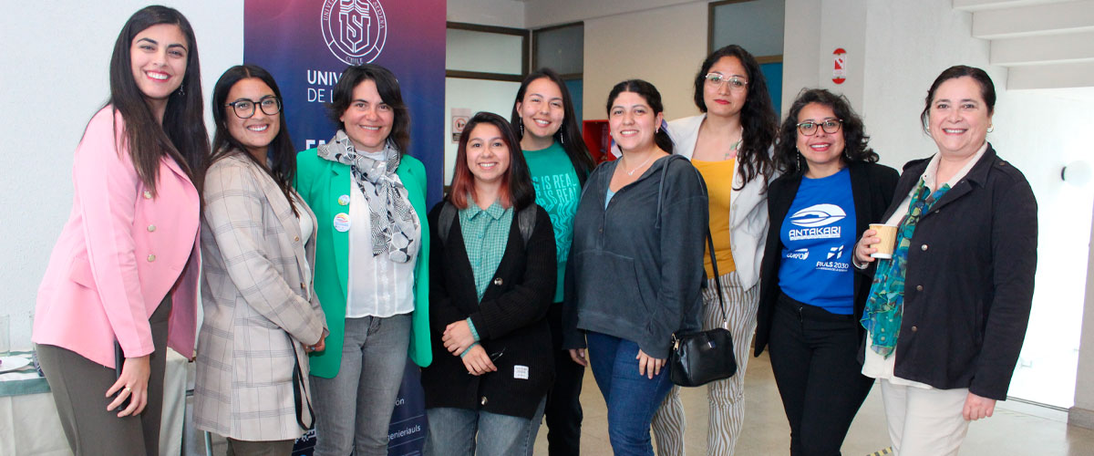 Mujeres FIULS y comunidad académica participan en taller de brechas y oportunidades