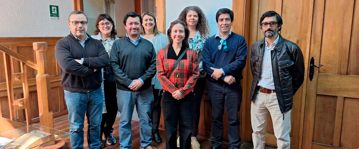 Imagen de participantes de visita a U. de Valparaíso 