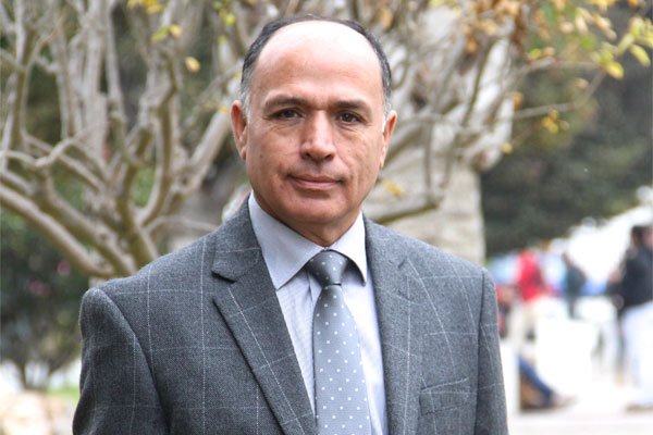 Dr. Carlos Garrido Soto